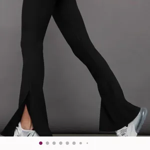 Carbon 38 flare split leg leggings thumbnail 2