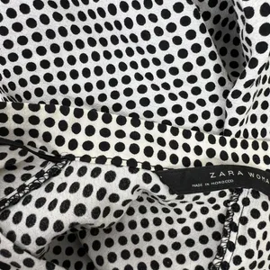 Zara Woman Size L Blouse Black Polka Dot Tie Neck Long Sleeve Flowy Long‎ Sleeve thumbnail 9