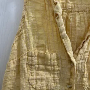 Maeve Anthropologie Butter Yellow Linen Sleeveless Button Up Top Chest Pockets 0 thumbnail 3