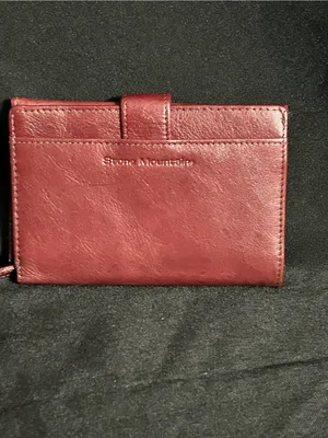 Stone Mountain Women’s Classic Burgundy Snap Wallet thumbnail 2