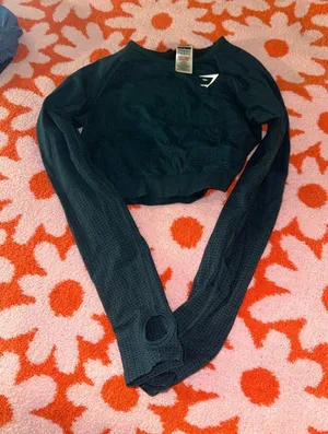 Gymshark cropped long sleeve top thumbnail 1