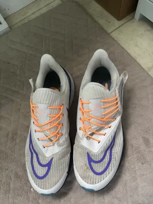 Nike Women’s Athletic Shoes thumbnail 2