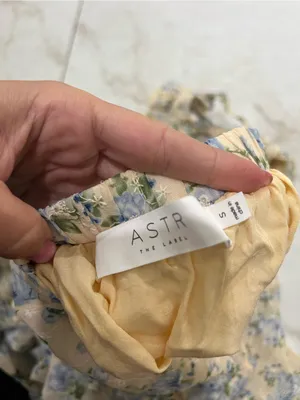 ASTR The Label Yellow Floral Cut Out Mini Dress Size Small thumbnail 6