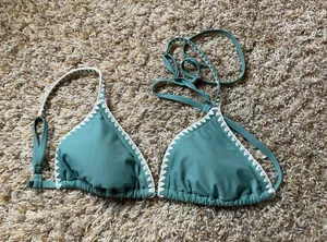 Hollister bikini top thumbnail 1
