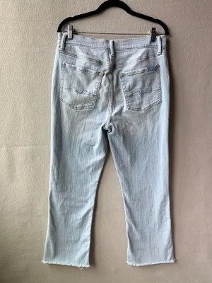 7 For All Mankind Light Wash Cropped Bootcut Jeans Size 31 High Rise Raw Hem‎ thumbnail 3