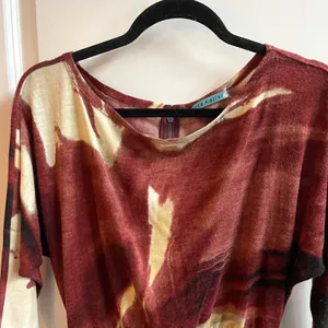 Alice + Olivia Dress Wmn M Burgundy Abstract Ruched Dolman Midi Artistic Modern thumbnail 4