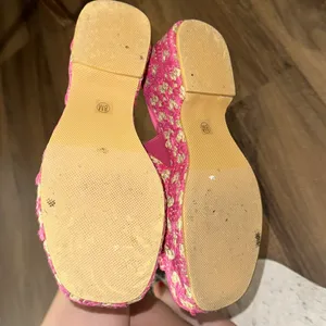 Pink wedges Size 8 thumbnail 3