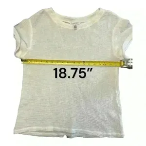 Calvin Klein women’s rolled cuff short sleeve top. Size Medium. thumbnail 8
