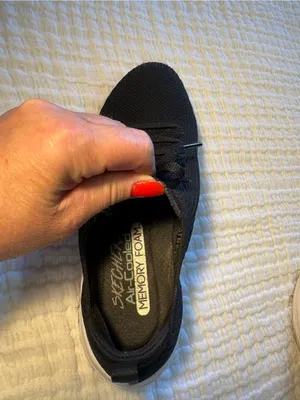 Skechers Women’s Ultra Flex Sneaker size 7 thumbnail 6
