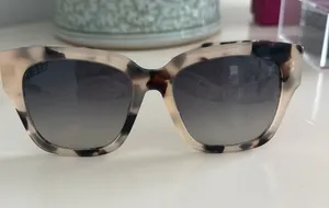 DIFF Eyewear Sunglasses thumbnail 1