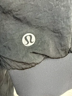 Lululemon Women's Black Non-Stop Bomber *Reversible - Size - 8 thumbnail 8
