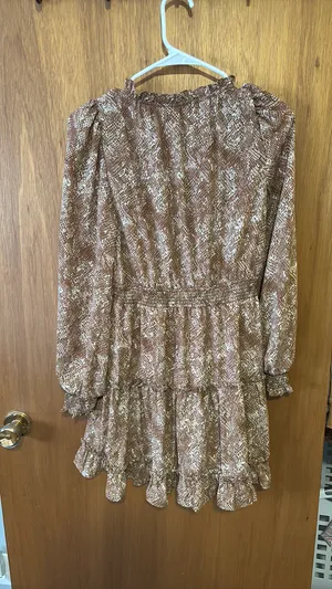 Boutique Fashion Dress thumbnail 2