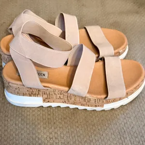 Steve Madden Elastic Platform Sandals thumbnail 6