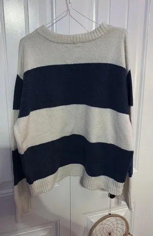 American Eagle Knit Sweater thumbnail 1