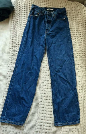 Levi’s Ribcage Straight Ankle Jeans thumbnail 1