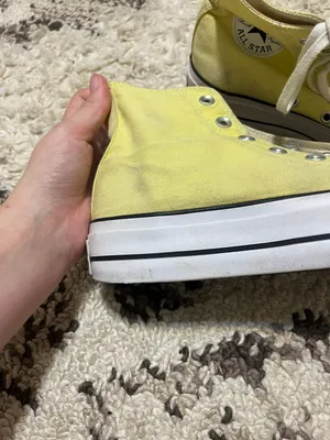 Converse shoes thumbnail 2