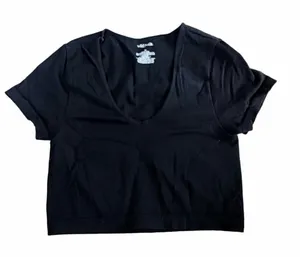 Wild Fable Women’s Black Fitted T-Shirt thumbnail 1