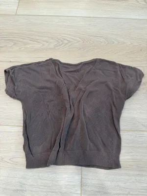 Lulus Basic V Neck Summer Crop Top thumbnail 3