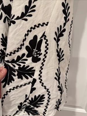 White closet‎ Black & cream Floral Twist-Front Mini Dress linen blend med thumbnail 3