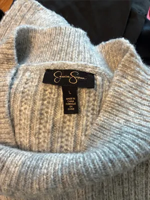 Mock neck sweater thumbnail 3