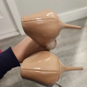 Christian Louboutin Patent Leather Pigalle Platform Heels Size 36 thumbnail 4