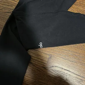 Alo Leggings thumbnail 2