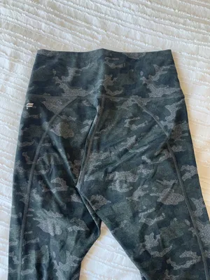 Fabletics Camo Leggings thumbnail 3