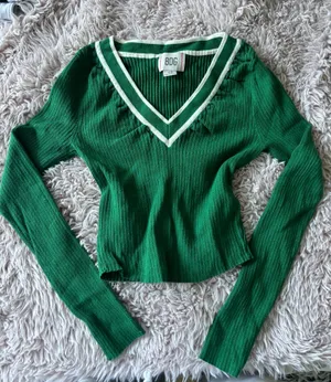 BDG Green Long Sleeve Urban Outfitters thumbnail 1