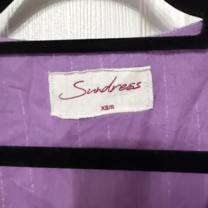 SUNDRESS Laura‎ Maxi Dress in lavender purple with stripe sequin detail XS/S thumbnail 6
