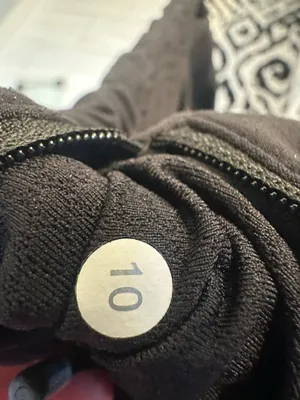Lululemon Jacket thumbnail 3