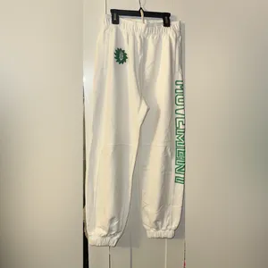 NWOT Free People Movement Post Up Graphic Pants In Wave Rider Combo thumbnail 3