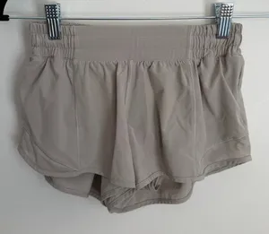 Lululemon Hotty Hot Short II 2.5" size 4 thumbnail 1
