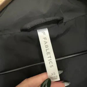 Fabletics | Women's Black / Coal Full Zip Quilted Puffer Jacket, Size XS thumbnail 5