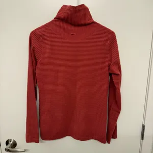 Nike Coral Hyperwarm Long Sleeve Pullover Top thumbnail 2