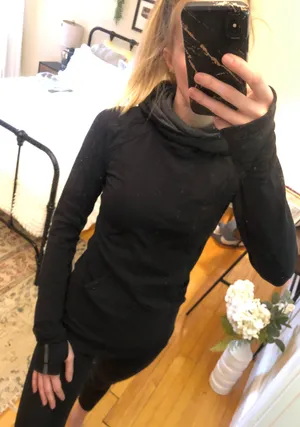 Lululemon Top thumbnail 1