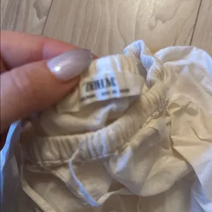Zara Women's cream Shorts thumbnail 2