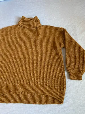 Old Navy Ribbed Turtleneck Sweater in Camel Brown Tunic Length Wool Blend thumbnail 12