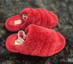 UGG‎ Fluff Yeah Red Slides Slingback Shoes Slippers Sandals Size 4 thumbnail 1