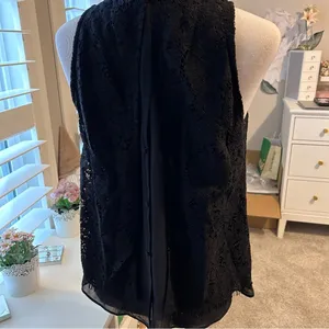 WHBM Black Lace Sleeveless Top S 6 thumbnail 9