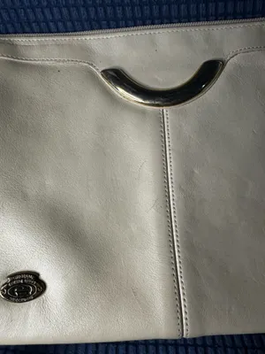 Vintage Etienne Aigner smooth cream leather shoulder/crossbody bag thumbnail 5
