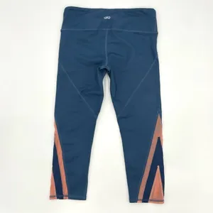 ALO Yoga Leggings Blue‎ Pink Mesh Chevron Sheer Stripes Cropped Capri Size Small thumbnail 4