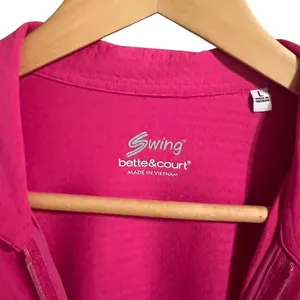 Bette & Court Swing Pink UPF 50 Quarter Zip Golf Top Moisture Wicking Large thumbnail 5