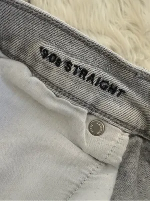 American Eagle 90s Straight Jeans Gray Distressed High Rise Size 14 thumbnail 3