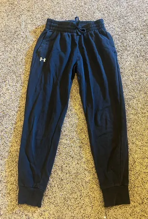 Under Armour Sweats thumbnail 1