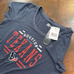 Houston Texans Women’s Medium new Era T-shirt Sportswear H-town tee casual NFL thumbnail 9