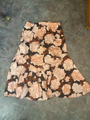 Who What Wear Midi Skirt in floating mums print thumbnail 2