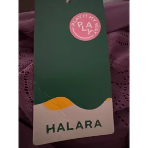 Brand New Halara Women's Small Low Support Lace Overlay Cropped Yoga Sports Bra thumbnail 5