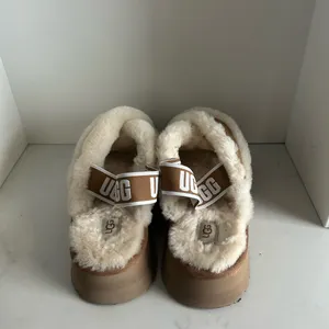UGG Disco Cross Slide Slippers thumbnail 5