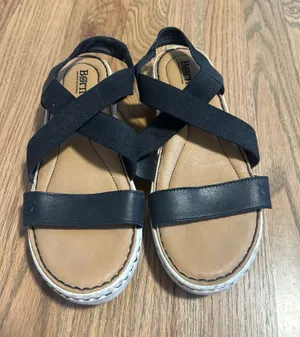Born Black Strappy Sandals Size 9 thumbnail 1