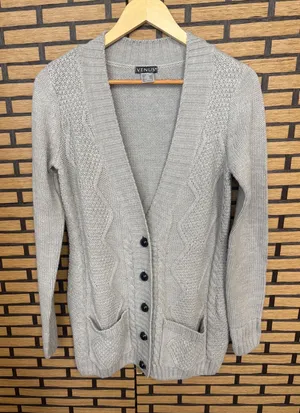 Venus Gray Cable Knit Button Front Cardigan‎ Size Small thumbnail 1